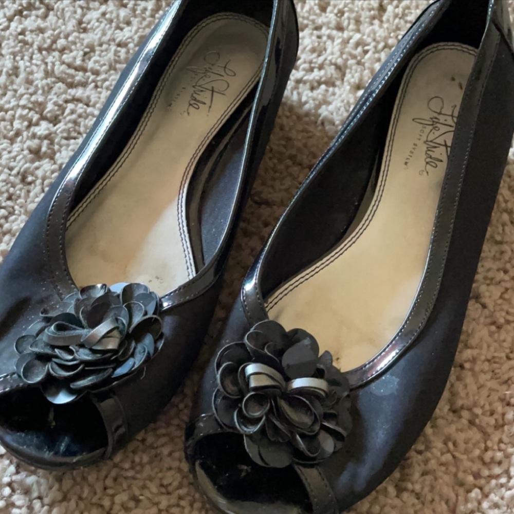 Black flats